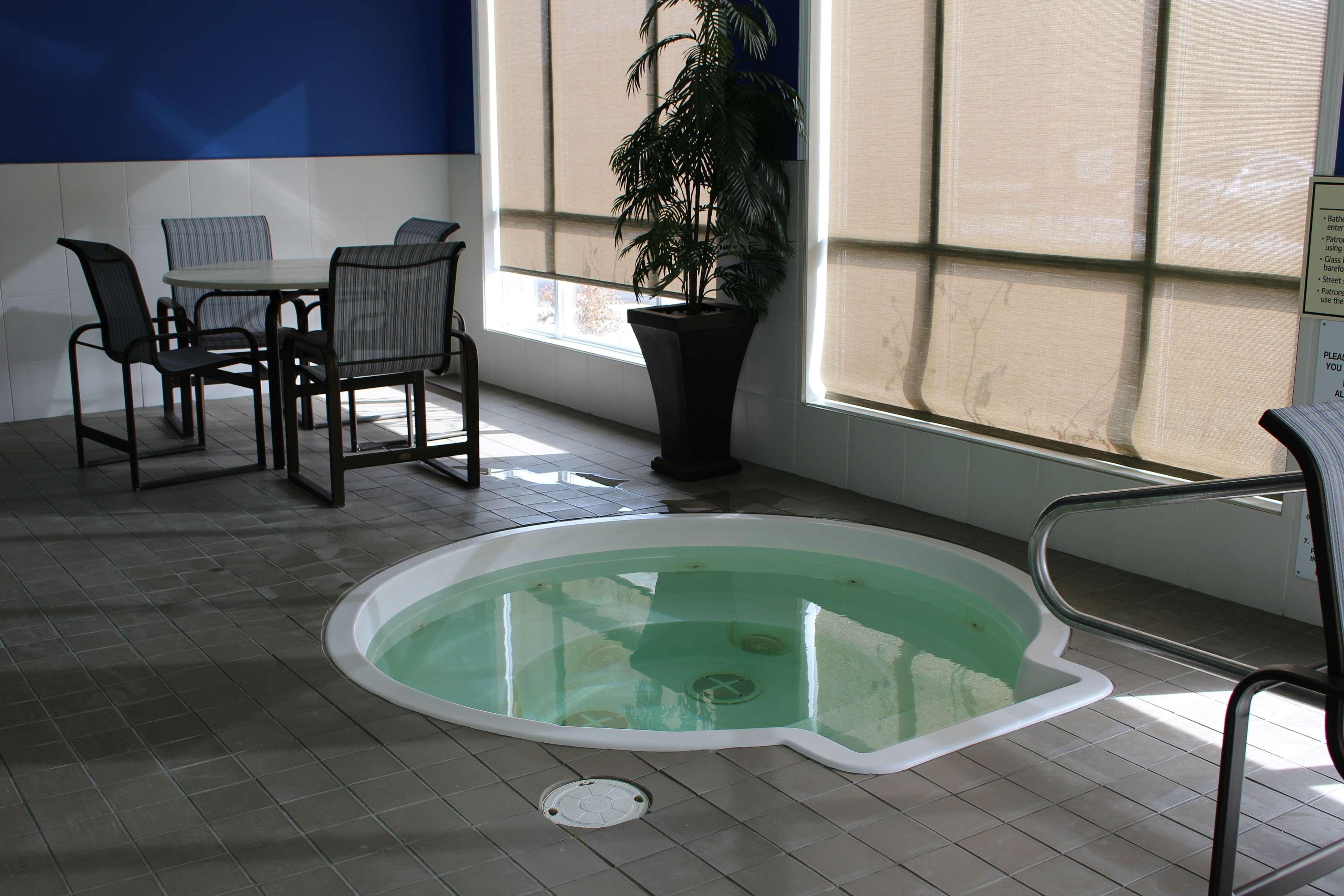Best Western High Road Inn Едсън Екстериор снимка