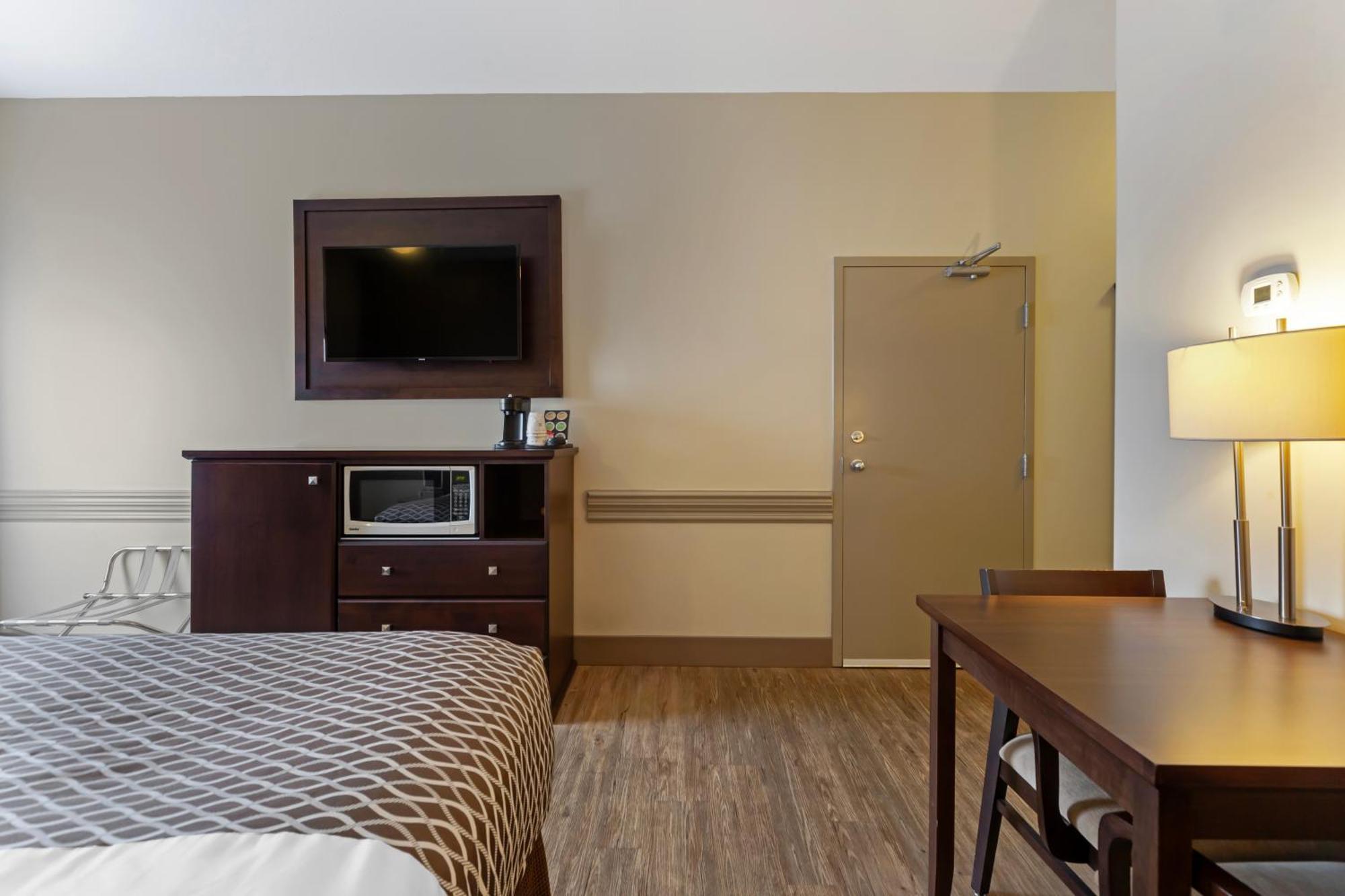 Best Western High Road Inn Едсън Екстериор снимка