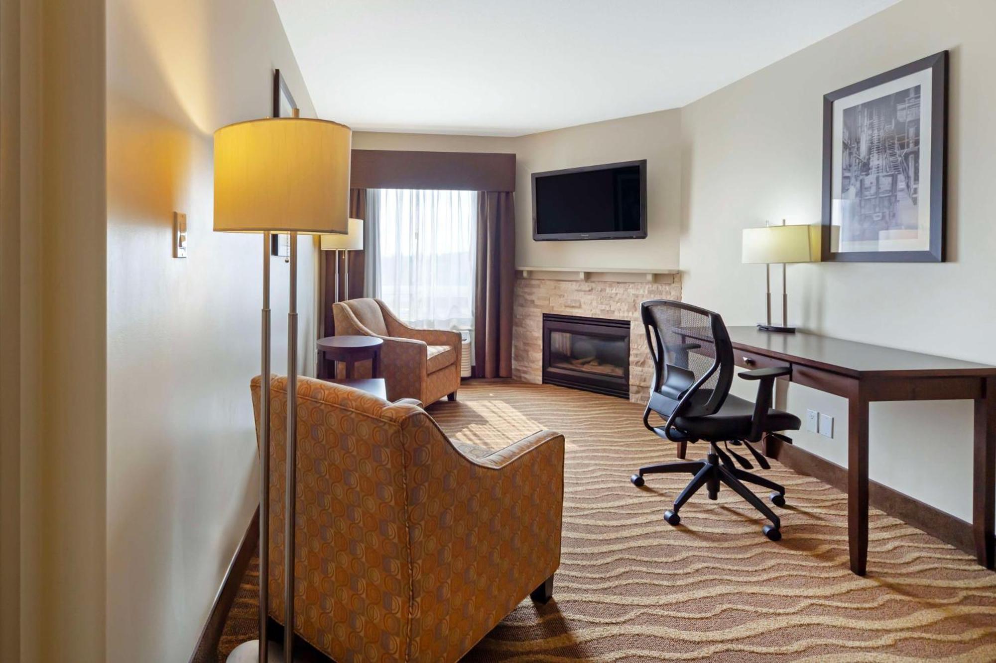 Best Western High Road Inn Едсън Екстериор снимка