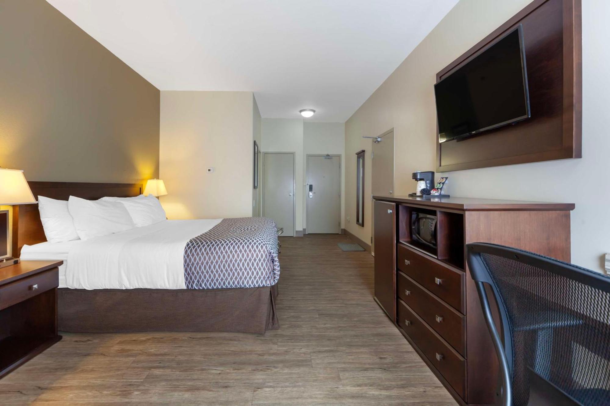 Best Western High Road Inn Едсън Екстериор снимка