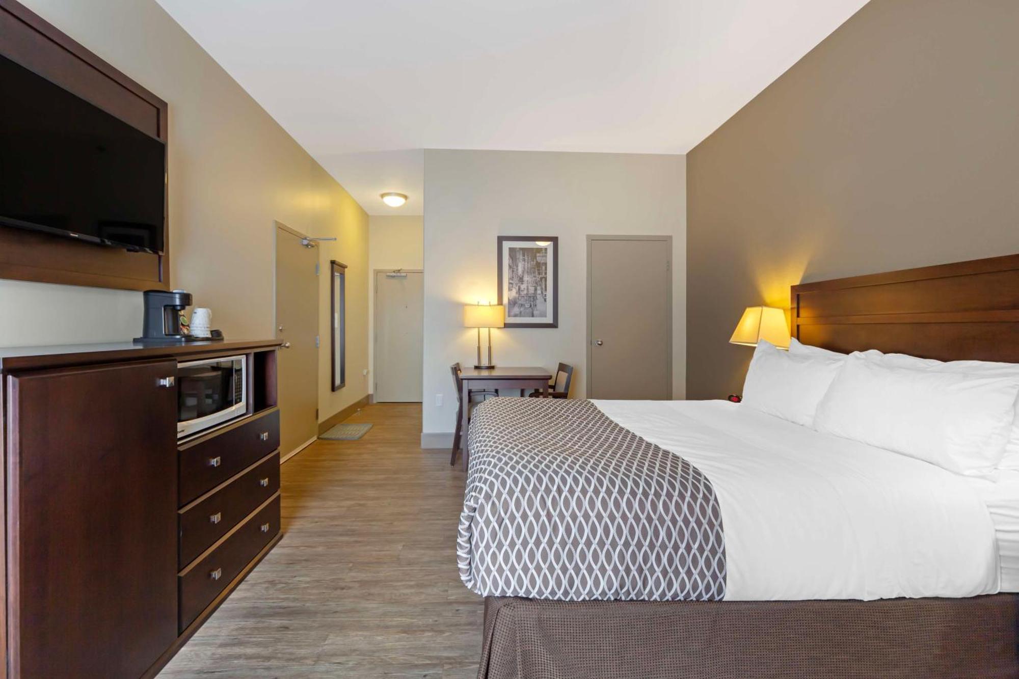 Best Western High Road Inn Едсън Екстериор снимка