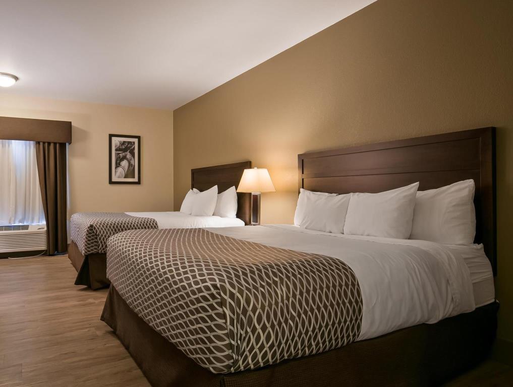 Best Western High Road Inn Едсън Екстериор снимка